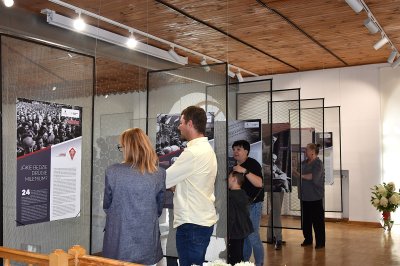 Bezsenne głowy, co dżwigają korony - otwarcie wystawy